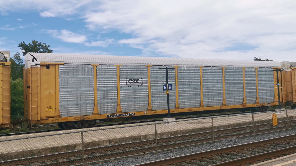 CSX B5199 (Body) TTGX 941254 (Flat)